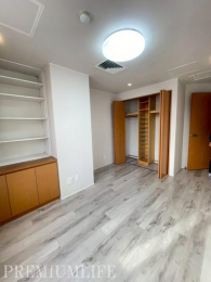 �@�L�x�Ȏ��[�X�y�[�X���m�ۂ��A���������������萮������݌v