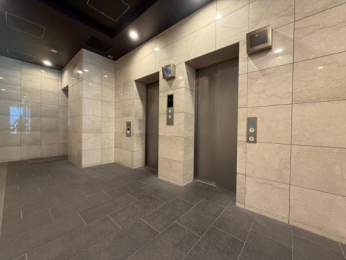 �@�G���x�[�^�[2��ݒu�B���w�K�ւ̈ړ����y�X�I