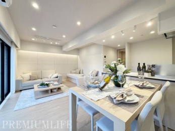 �@�ؖڃt���[�����O�ƊԐڏƖ������������a�����A�܂�Ń��f�����[���̂悤�Ȑ������