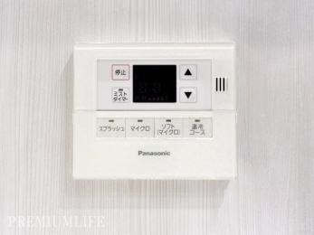 �@Panasonic���̃~�X�g�@�\�t�������R�����̗p�B����ŃX�p�̂悤�Ȏ��Ԃ��y���߂܂��B