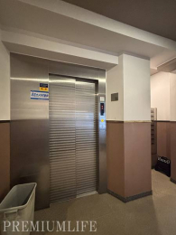 �@�d���ו���x�r�[�J�[�̈ړ����X���[�Y�ȃG���x�[�^�[����